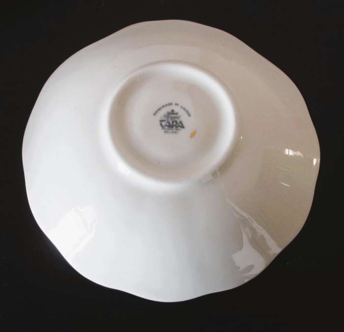 Vintage Shell Shape, Royal Tara, Ireland, Fine Porcelain, Galway,  21st birthday Gift. 120mm dia.