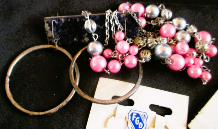 Lot of various vintage costume jewelry, from 50`s. Still with original packaging. No. 11