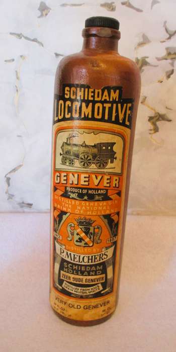 Vintage Schiedam Loomotive Genever, Terracotta 750 ml Bottel. Holland. 290mm high.