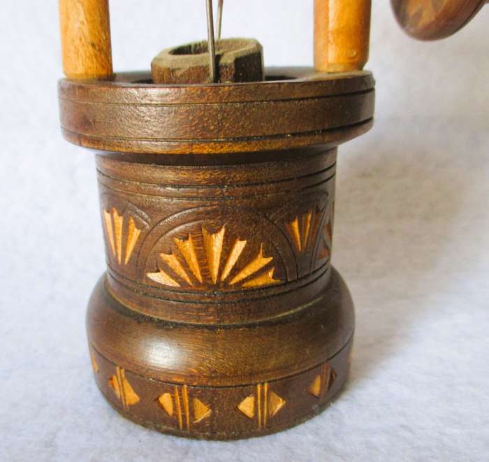 Vintage Carved Wooden Water Well with bucket on chain, pulling up and down. 160mm high.