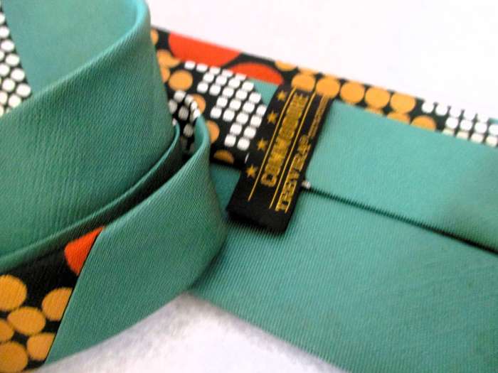Vintage Men Ties, Commodore Trevira, 100% Polyester, as per photo. Worn.