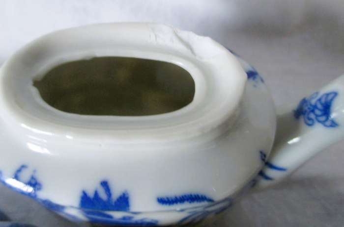 Antique/Vintage 3pc Blue Willow Children`s Tea Set Creamer, Sugar, Tea Pot. no lids. Pot chipped.