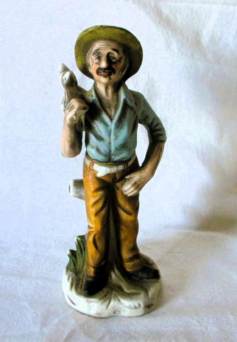 SALE R25 -Vintage Unglazed Porcelain Figurene, old man pilgrim. Made in Taiwan. 200mm high.