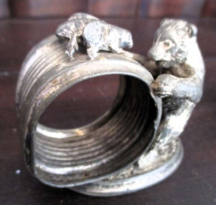 2 Reed & Barton SP Napkin Rings. Antique very collectable. As per photo.