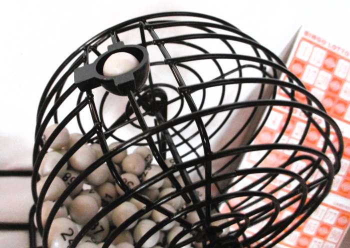 Vintage BINGO Set, Balls, Metal Bingo Wire Hopper and Bingo Cards. As per photo.