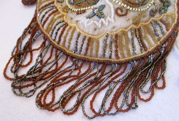 Lovely Vintage Gold/Silver Embellished Beaded Pouch Drawstring Lined Bag. 220x16cm