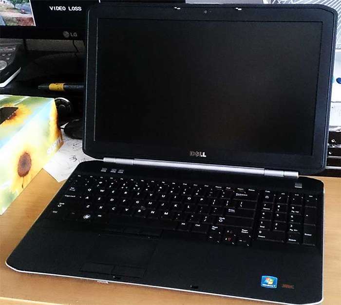 DELL LATTITUDE E5520, CORE i5 @ 2.40GHz, 160GB HD, 4GB RAM, B'LIT KB, WIN 7 PRO, DVD, CAM, ETC