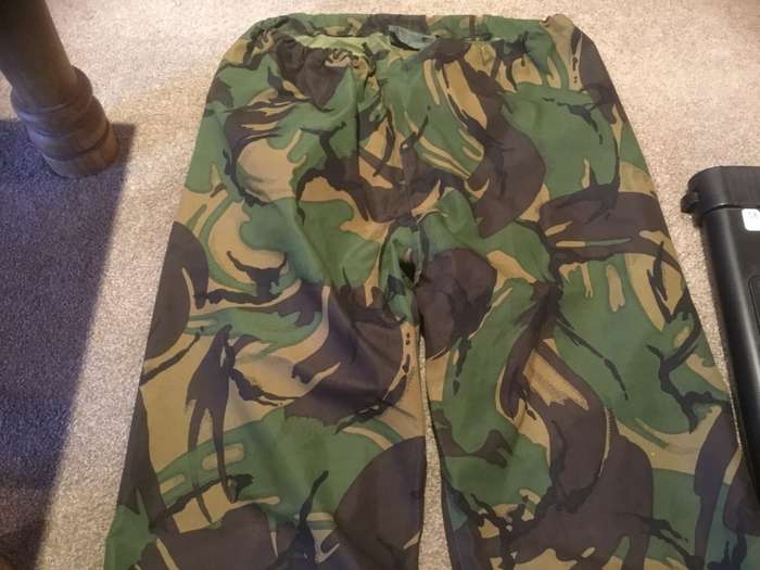 DPM waterproof TROUSERS size waist 88