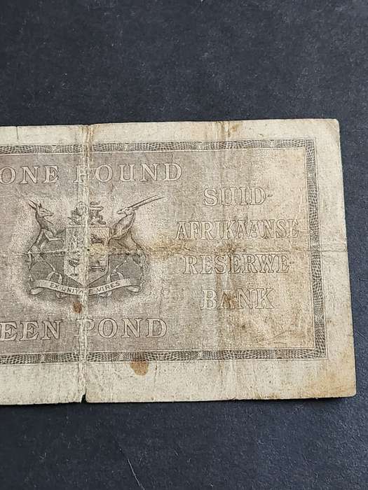 MH de Kock One Pound 6 September 1946 1st issue (tears) - as per photograph