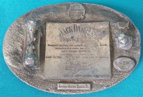 1993 "JACK DANIEL'S WHISKEY" METAL + ENAMEL BELT BUCKLE