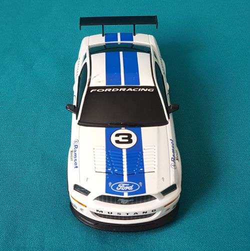 NINCO FORD RACING SLOT CAR