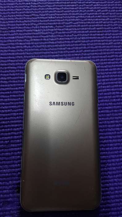 Samsung J7
