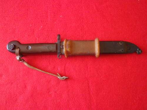 RHODESIAN BUSH WAR PICK UP - AKM BAYONET IN GOOD CONDITION (7180)