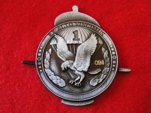 1 PARA BATTALION - MEDALLION COMMEMORATING BATTLE OF CASSINGA  - NO 94 -  IN ORIGINAL BOX (6503)