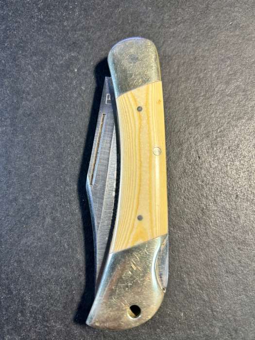 IC Cut Pocket Knive