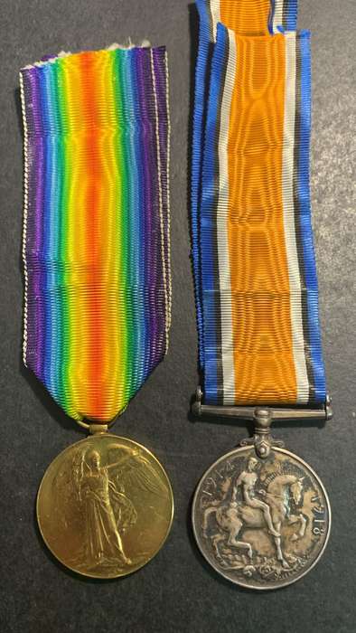 Full Size World War One Pair to:PTE H.Broxup K.R.RIF.C