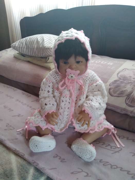 CROCHET BABY JACKET, PANTS, BONNET AND BOOTIES- NEWBORN TO 2 MONTHS - LOVELY FOR A 50CM REBORN DOLL