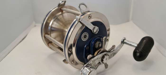 Reels - Olympic Dolphin 615 Surf casting reel with Stainless