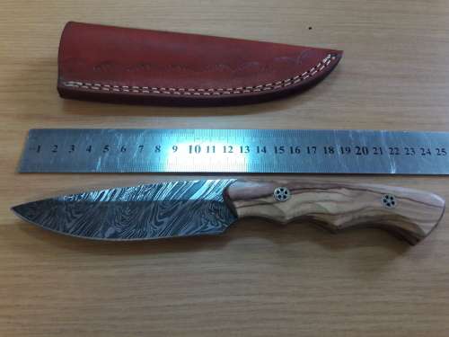 Handmade DAMASCUS Steel Knife, Wooden handle Scales. NEW DESIGN !!!!!!!