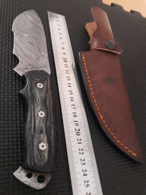 Handmade DAMASCUS Steel Hunting Knife with Wooden handle scales. NEW DESIGN !!!!!