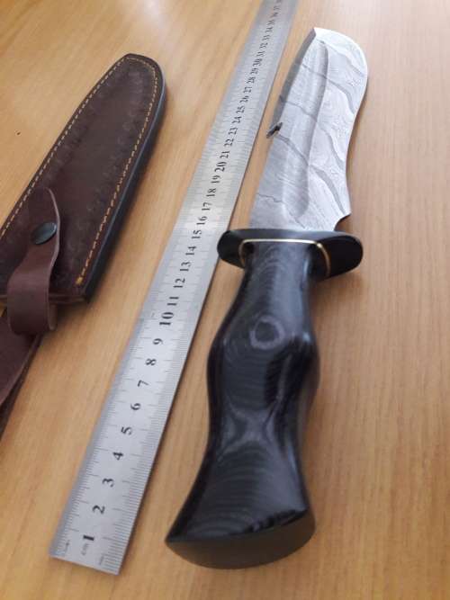 Handmade DAMASCUS Steel Hunting Knife with Wooden handle scales. NEW DESIGN !!!!!