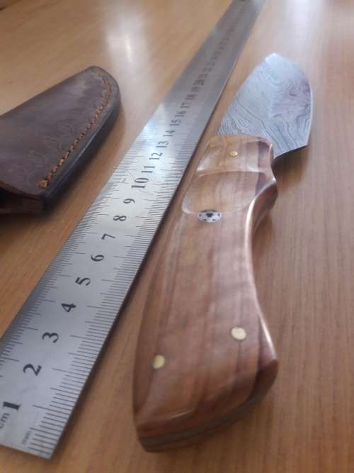Handmade DAMASCUS Steel Hunting Knife with Wooden handle scales. NEW DESIGN !!!!!