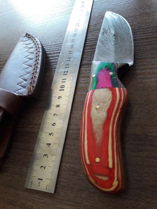 Handmade DAMASCUS Steel Hunting Knife with Wooden handle scales.FULL TANG !!!!!!