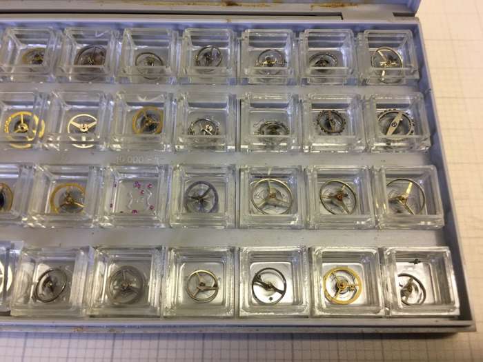 Watch parts - balance complete - 40 pieces