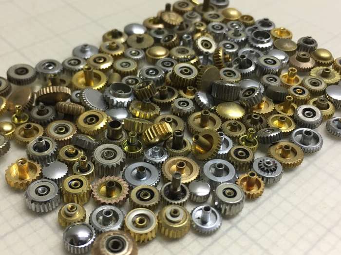 30 grams assorted used watch crowns #12 - 100+ pieces