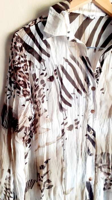 Animal Print Pleated Button Up Shirt (Size 16)