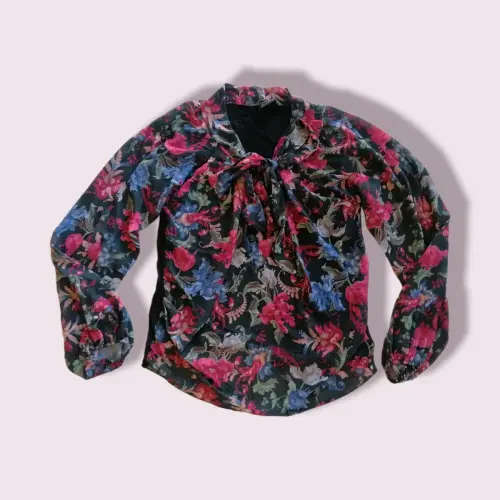 Vintage Floral Shirt with a Pussy Bow (Large)