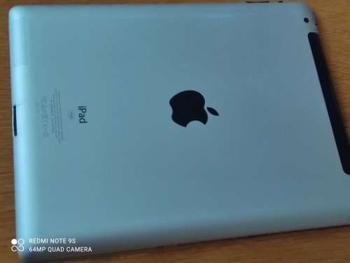 Apple iPad 2 Wi-Fi + 3G 16GB Black Please read