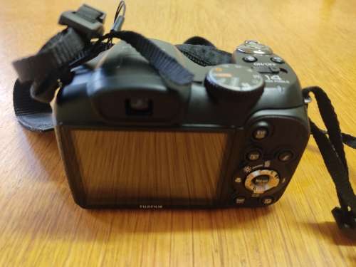 Fujifilm FinePix S2995 - 14MP - 18x zoom - Digital Bridge Camera