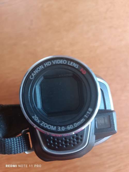 Canon HF-R106 Camcorder