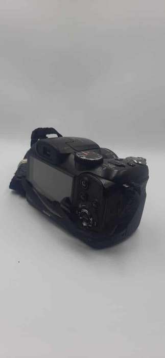 Fujifilm Finepix S1800 - 12MP - 18X zoom