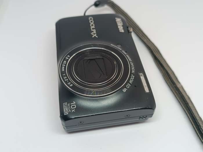 Nikon Coolpix S6300 - 16MP - 10x Zoom - Digital Camera