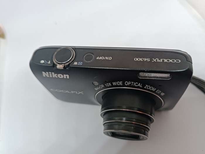 Nikon Coolpix S6300 - 16MP - 10x Zoom - Digital Camera