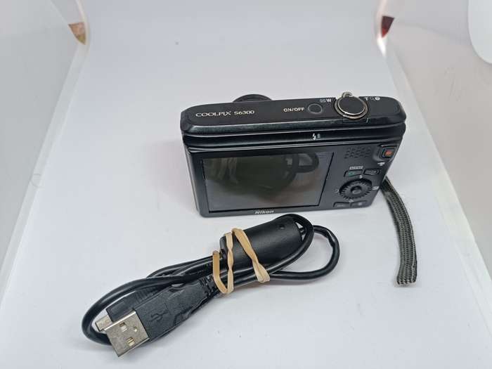 Nikon Coolpix S6300 - 16MP - 10x Zoom - Digital Camera
