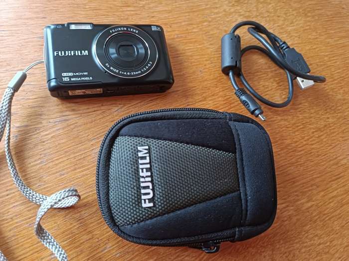 FUJIFILM JX660 - 16MP - 5x Zoom - Digital Camera