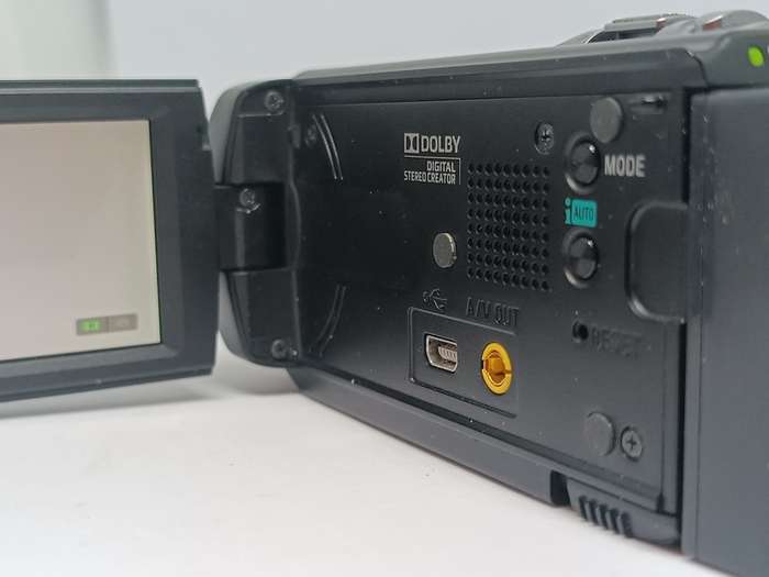 Sony DCR - SX21 Handycam Video Camera - 57x Zoom