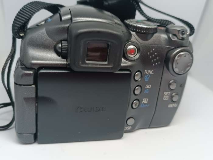 Canon POWERSHOT S3iS - 12x Zoom - 6MP - Digital Camera
