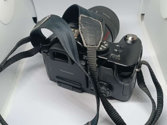 Panasonic Lumix DMC FZ50 - 10.1MP - 12x Zoom - Digital Camera