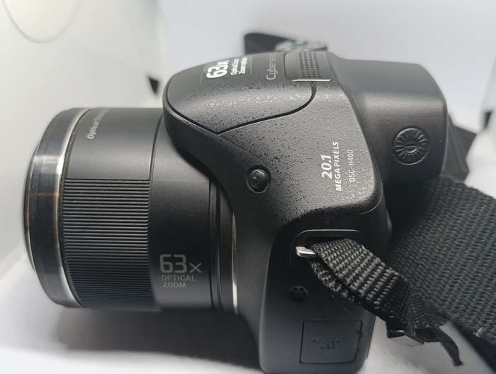 Sony Cyber-Shot DSC H400 - 20.1MP - 63x Zoom - Digital Camera