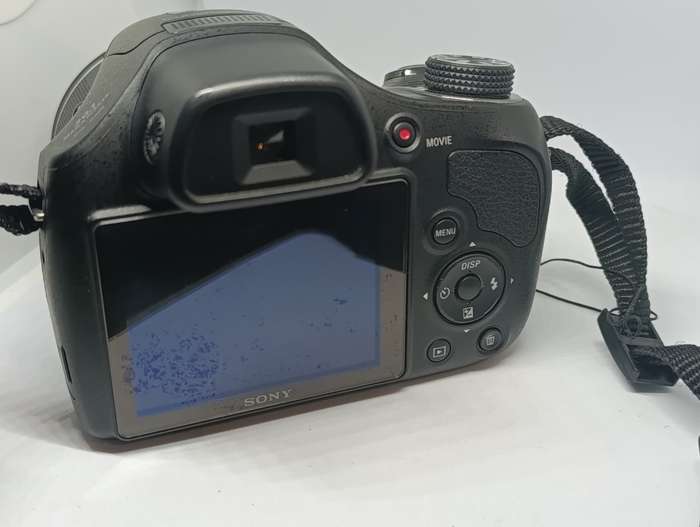 Sony Cyber-Shot DSC H400 - 20.1MP - 63x Zoom - Digital Camera
