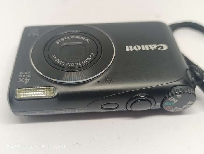 Canon PowerShot A2200 - 14.1MP - 4x Zoom - Digital Camera