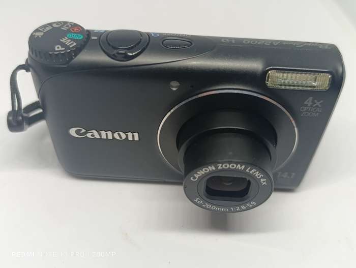 Canon PowerShot A2200 - 14.1MP - 4x Zoom - Digital Camera