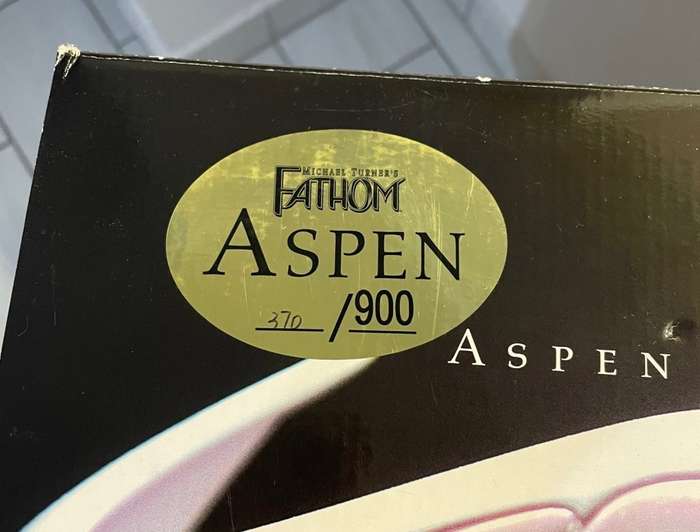 Michael Turner`s Fathom Aspen Collectable Statue - 370/900 Limited