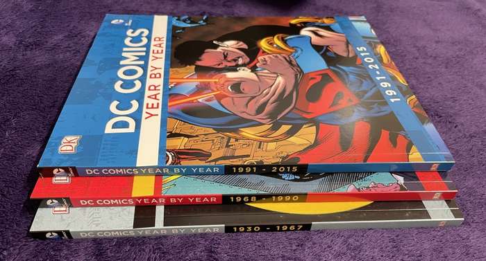 The Ultimate DC Comics: Super Hero Collection (3 Books) (Softcover) - DK