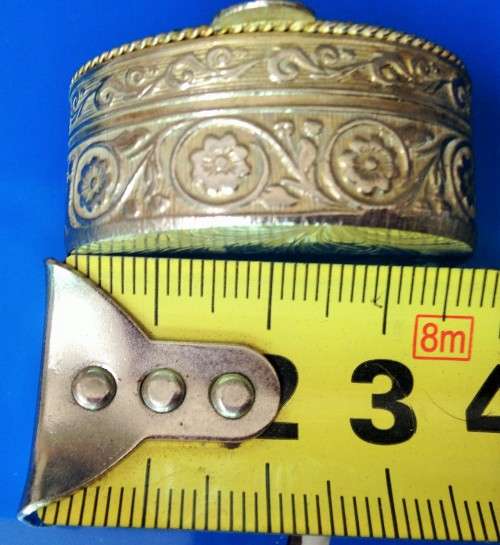 Pill Box porcelain top ROMA Fontana Di Trev *Italy yellow metal