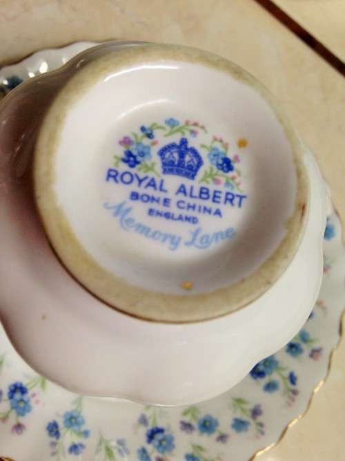 ROYAL ALBERT 1 DEMITASSE duoMEMORY LANE- cup has rimChip!!GREAT COUNTRY HOME DECOR!!*